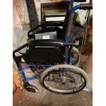 Carrozzina disabili pieghevole con ruote grandi 