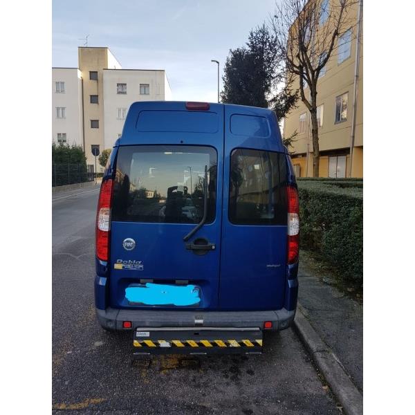 Vendo Fiat Doblò attrezzato con pedana disabili 