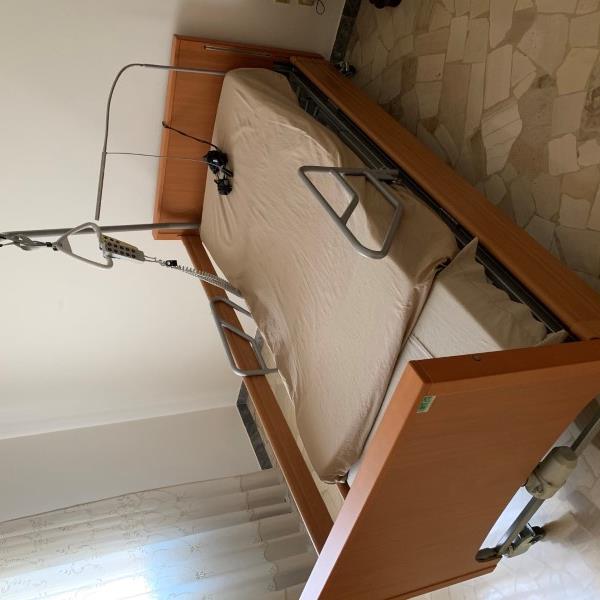 Letto degenza usato 7 notti