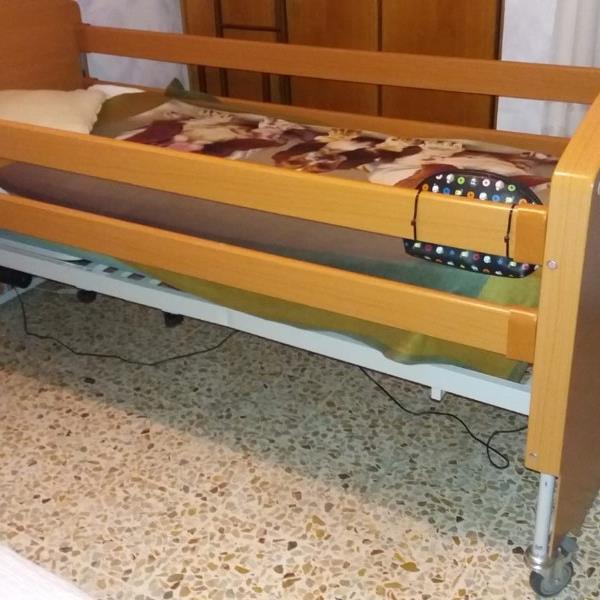 Letto degenza Vimed con materasso antidecubito