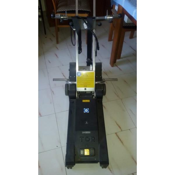 Montascale mobile a cingoli TGR vero affare 