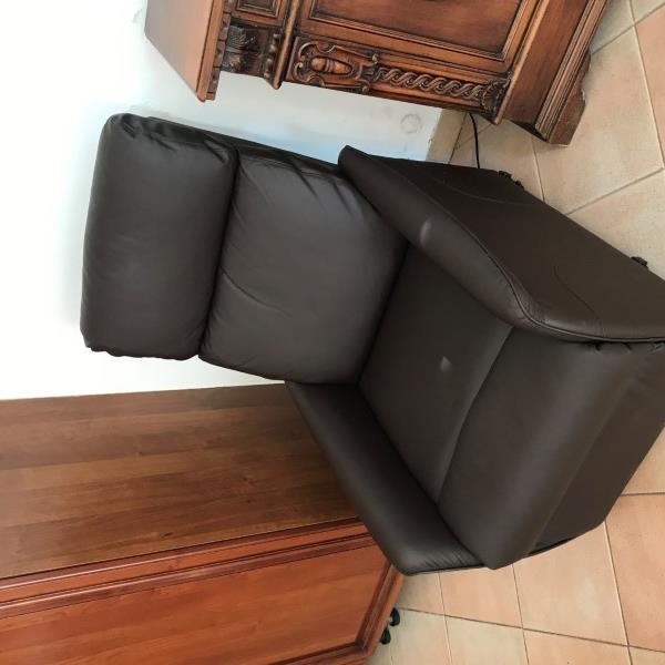 POLTRONA ALZATA ELETTRICA