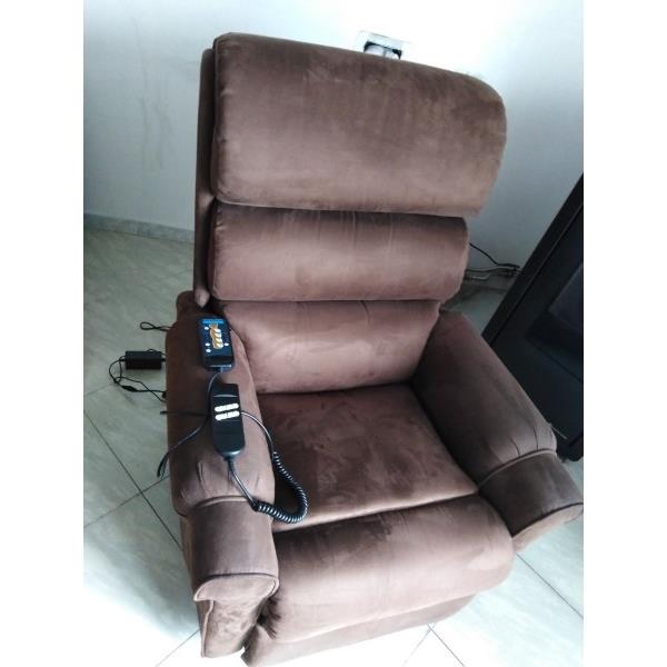 Poltrona alzapersone antidecubito