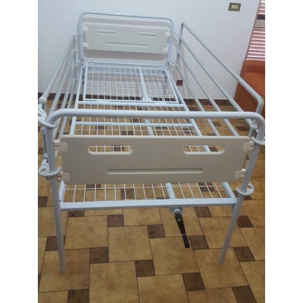 Letto degenza alzabile piu' rialzo wc