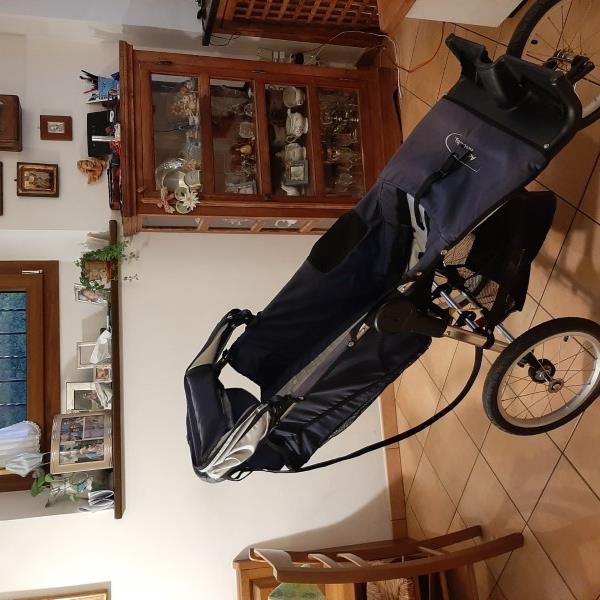 carrozzina a tre ruote "advantage mobility" per bambino 