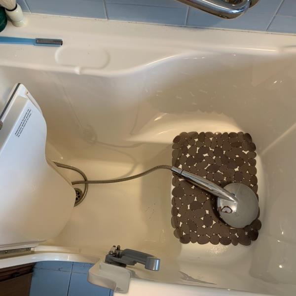 Vendo vasca disabili