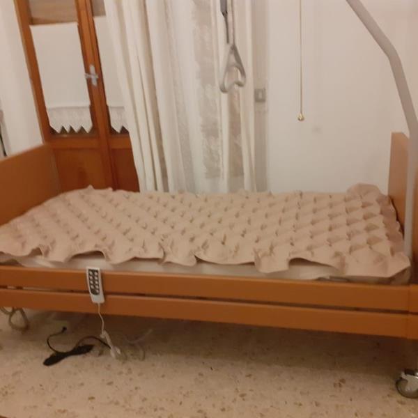 Letto elettrico Wimed seminuovo