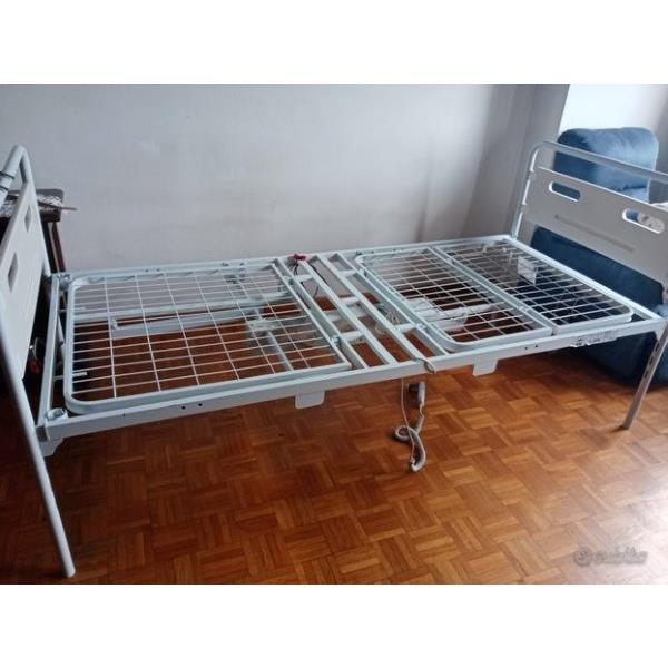 Vendo letto con sollevata elettrico