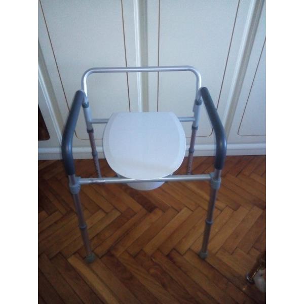 Vendo comoda usata due volte