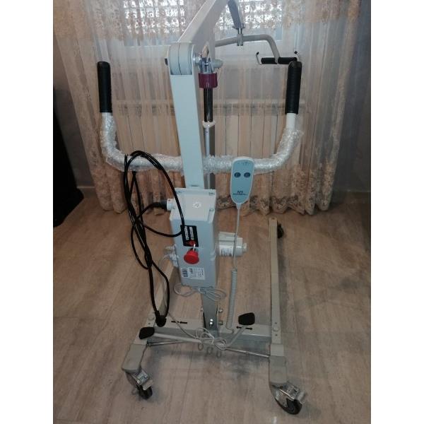 Vendo sollevatore elettrico come nuovo