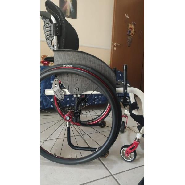 sedia rotella super leggera 