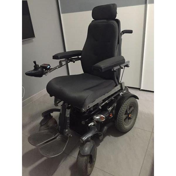 Carrozzina elettrica x disabili o anziani