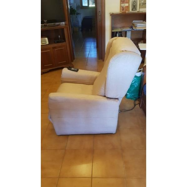 Poltrona relax tre motori