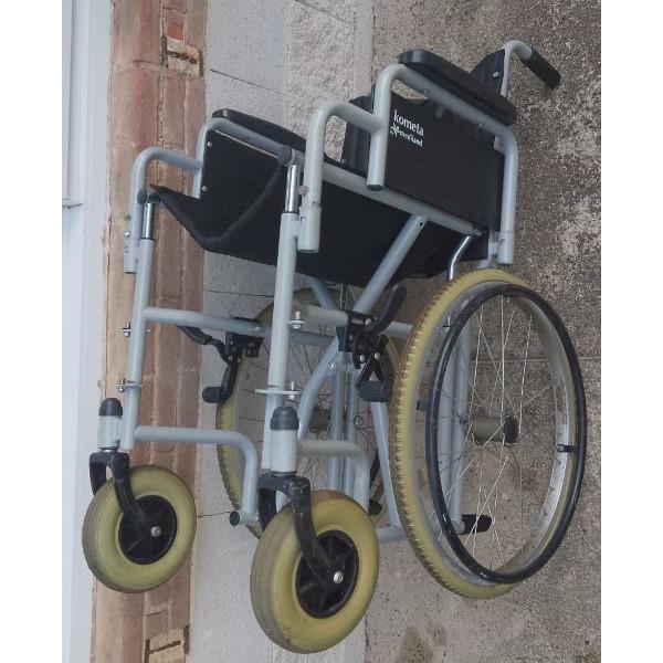 SEDIA A ROTELLE PIEGHEVOLE SLIM a ruote grandi