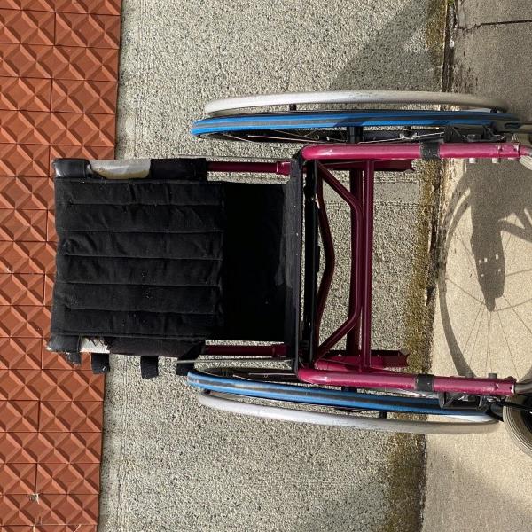 Carrozzina rigida super leggera 